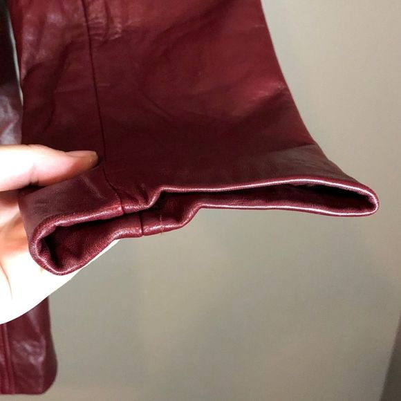 Nine West red/ burgundy leather coat. Size medium - Picture 9 of 12